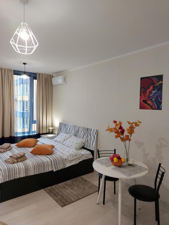 Апартаменти Комфорт Таун Kiew Exterior foto